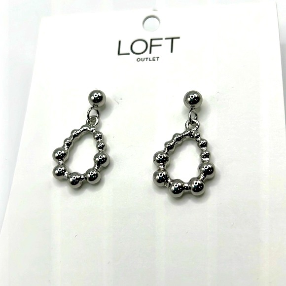 NWT LOFT Silver Teardrop Earrings - Picture 1 of 4